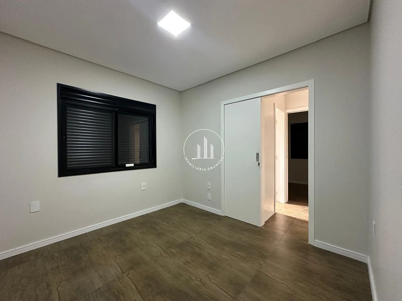 Sobrado Geminado em Ipiranga, São José. 3 quartos, 130m². Imagem 16 de 32