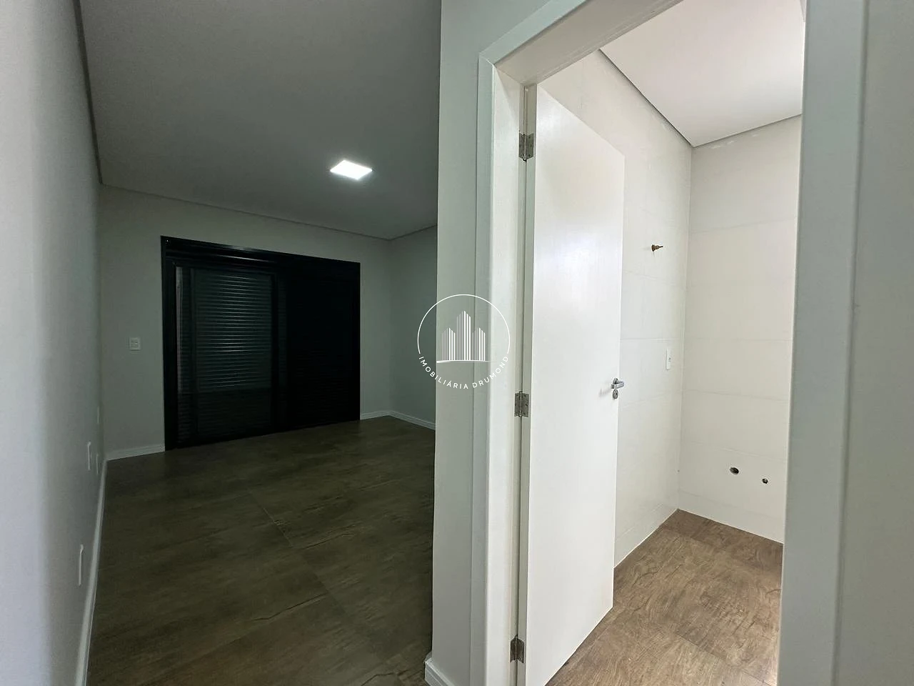 Sobrado Geminado em Ipiranga, São José. 3 quartos, 130m². Imagem 21 de 32