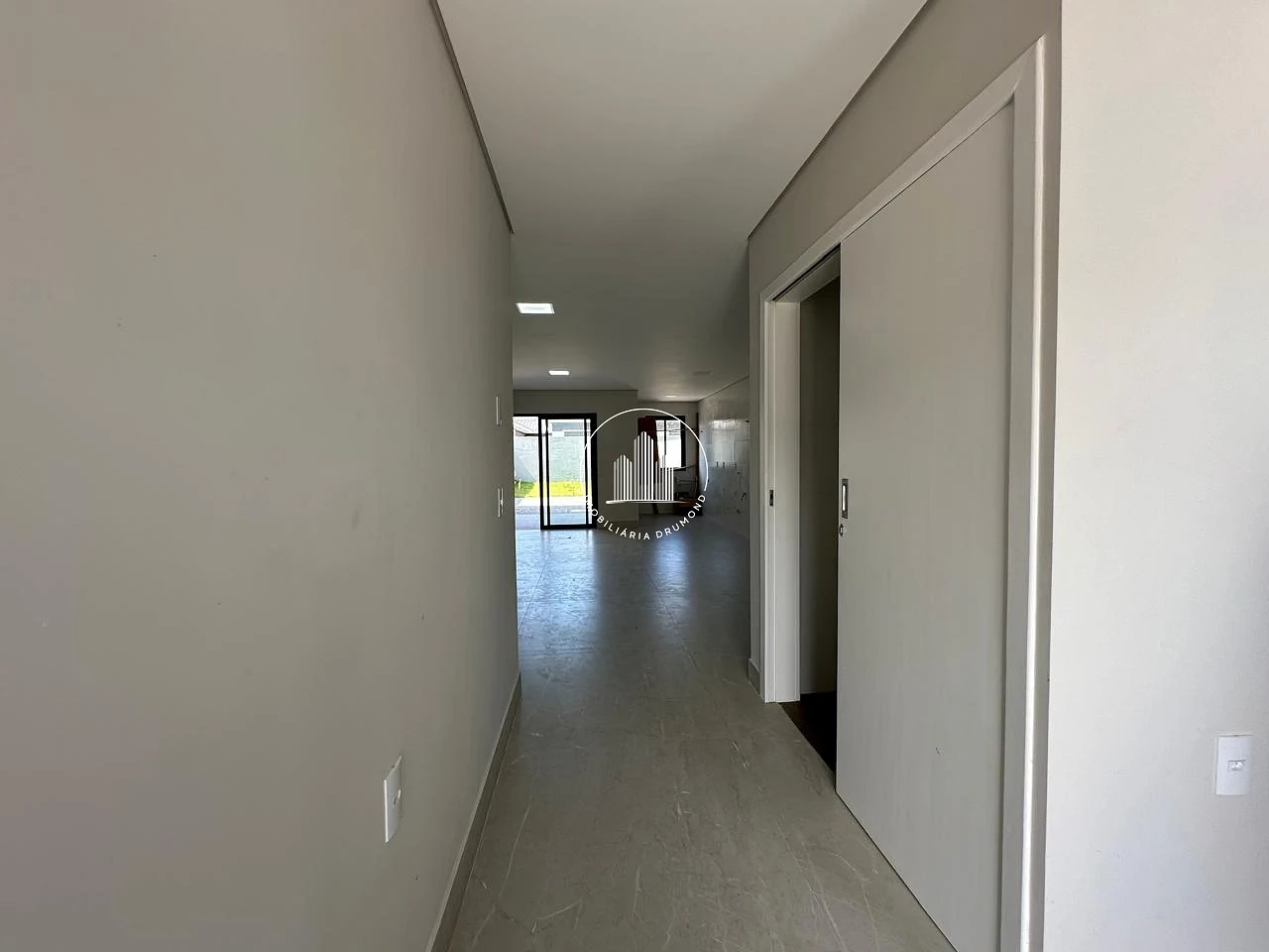 Sobrado Geminado em Ipiranga, São José. 3 quartos, 130m². Imagem 31 de 32