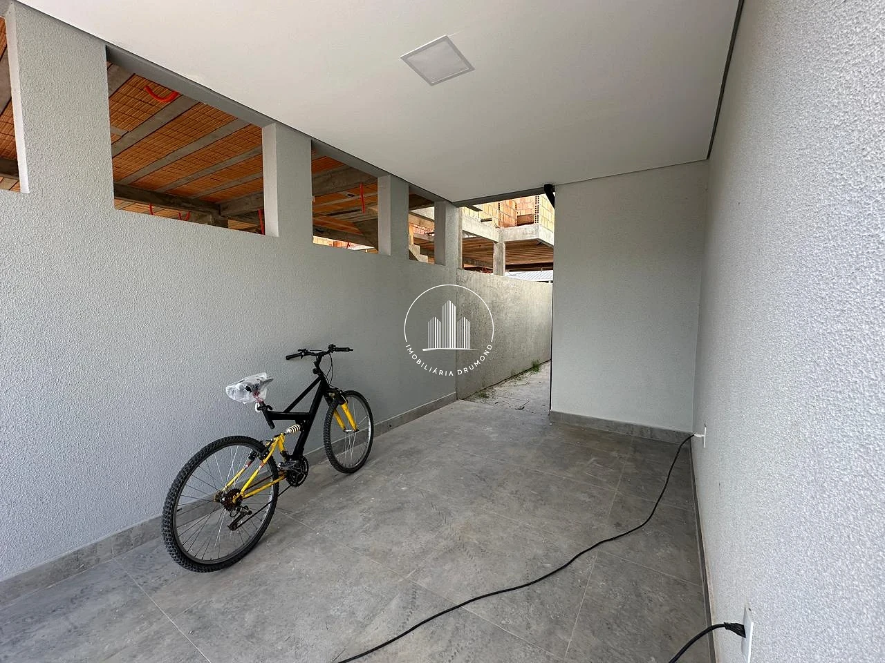 Sobrado Geminado em Ipiranga, São José. 3 quartos, 130m². Imagem 2 de 32