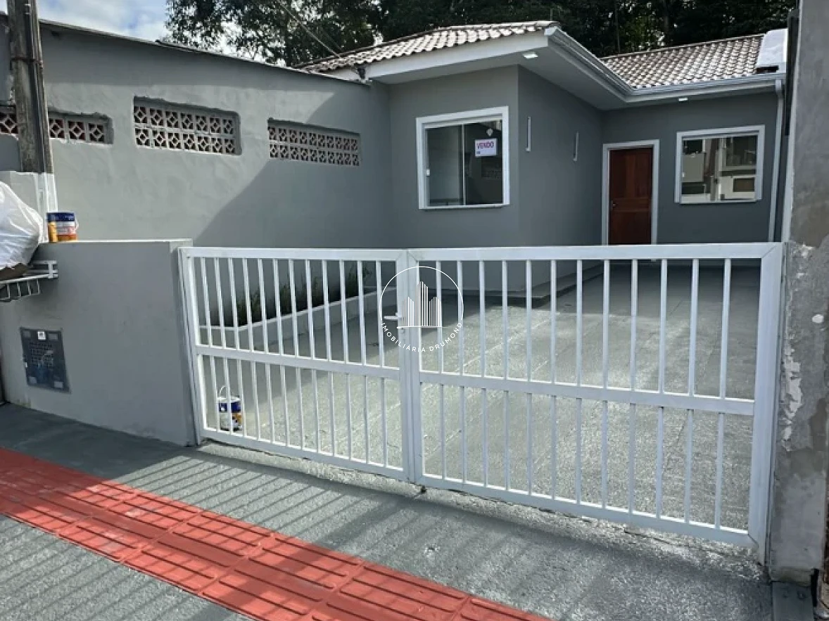 Casa Geminada em Forquilhas, São José. 2 quartos, 51m². Imagem 1 de 27