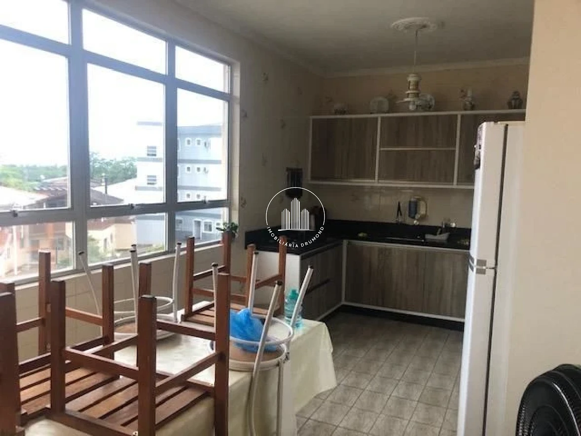 Casa em Ponte do Imaruim, Palhoça. 4 quartos, 300m². Imagem 4 de 20