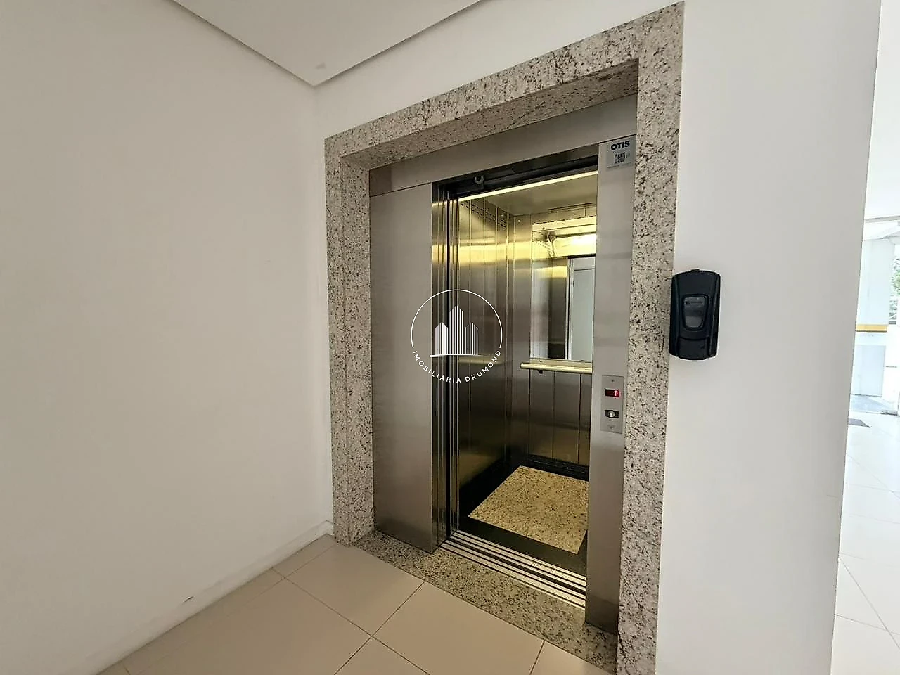 Apartamento em Centro, São José. 2 quartos, 66m². Imagem 24 de 26