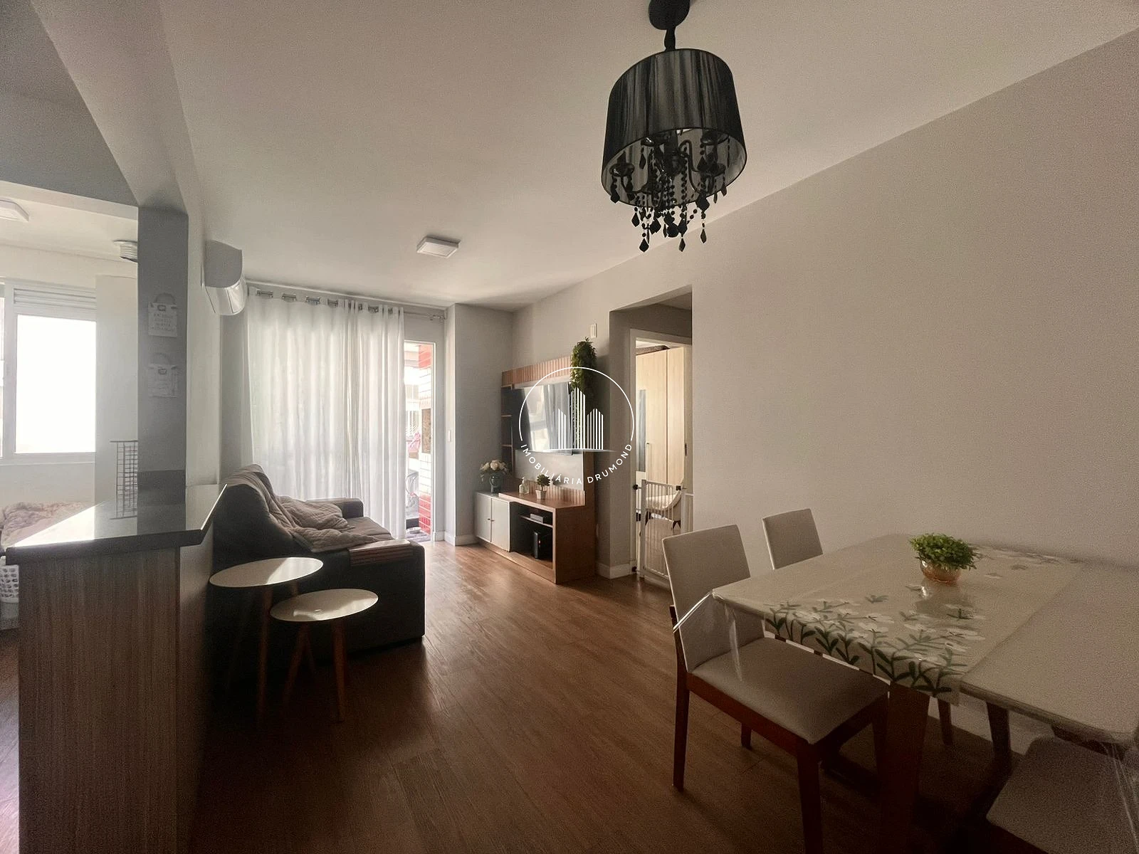 Apartamento em Centro, São José. 2 quartos, 66m². Imagem 5 de 26