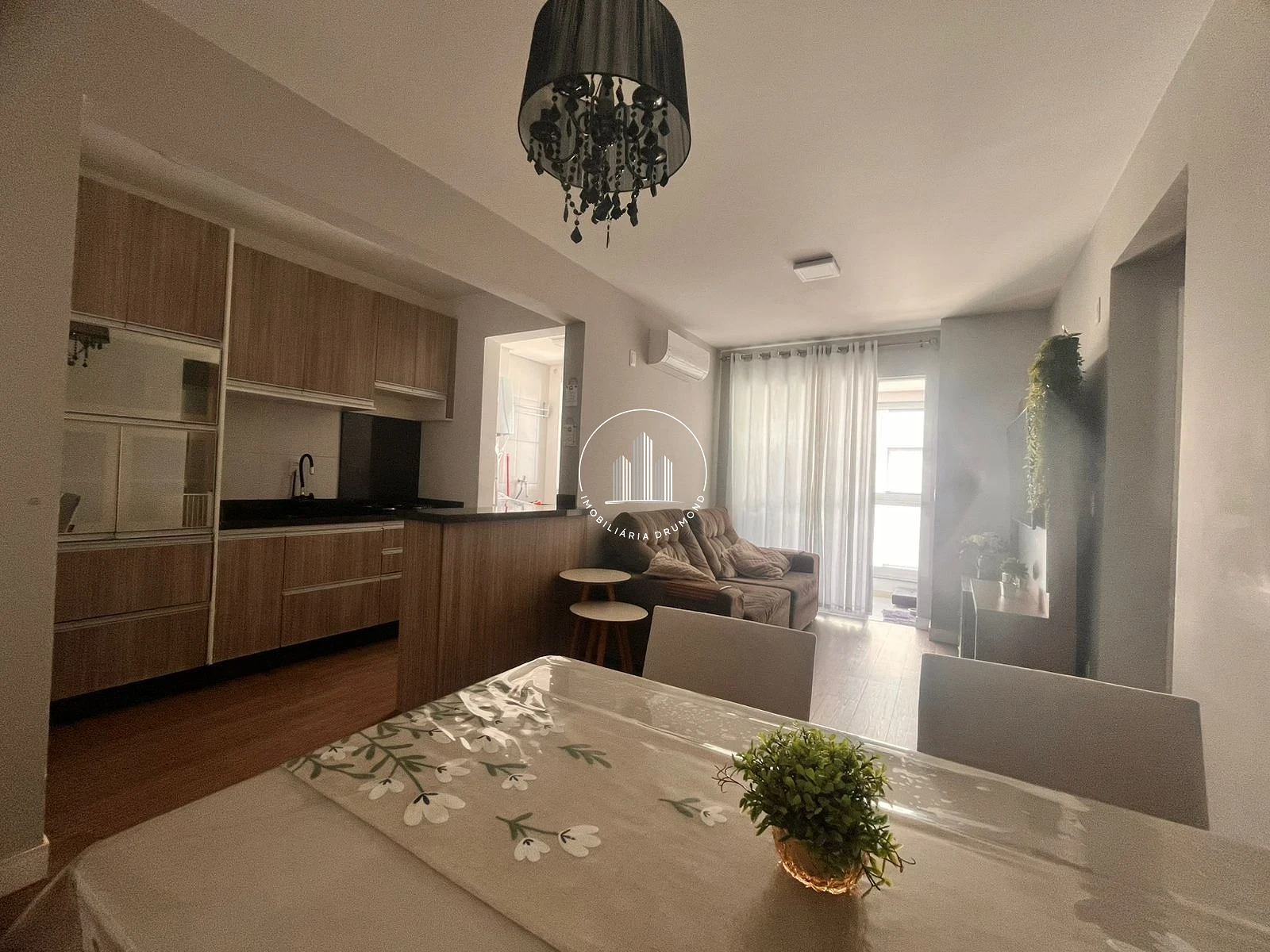 Apartamento em Centro, São José. 2 quartos, 66m². Imagem 6 de 26