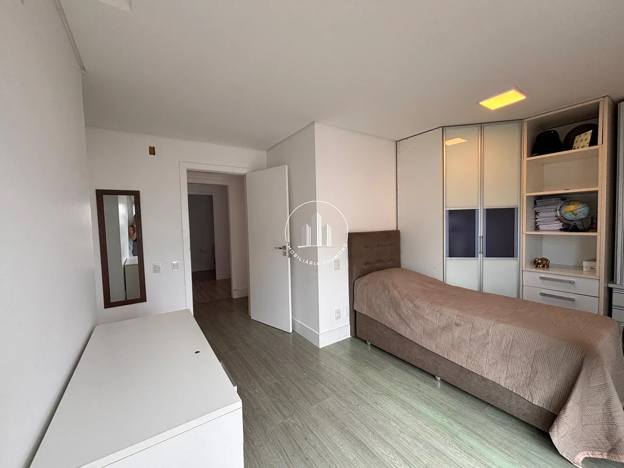 Cobertura em Agronômica, Florianópolis. 3 quartos, 373m². Imagem 33 de 50
