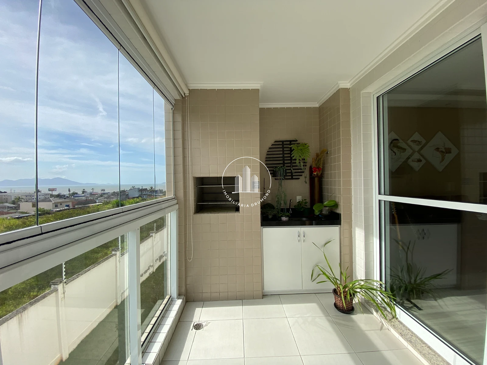 Apartamento em Serraria, São José. 3 quartos, 112m². Imagem 1 de 50