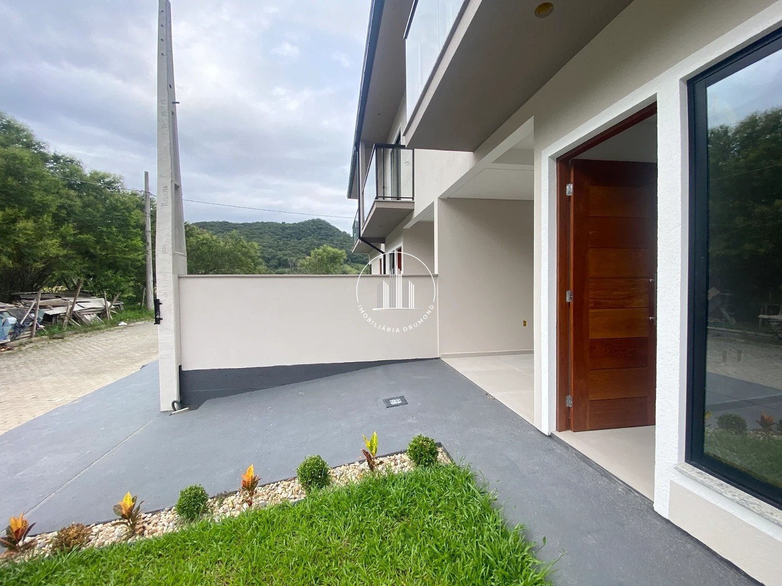Sobrado Geminado em Forquilhas, São José. 2 quartos, 84m². Imagem 4 de 26
