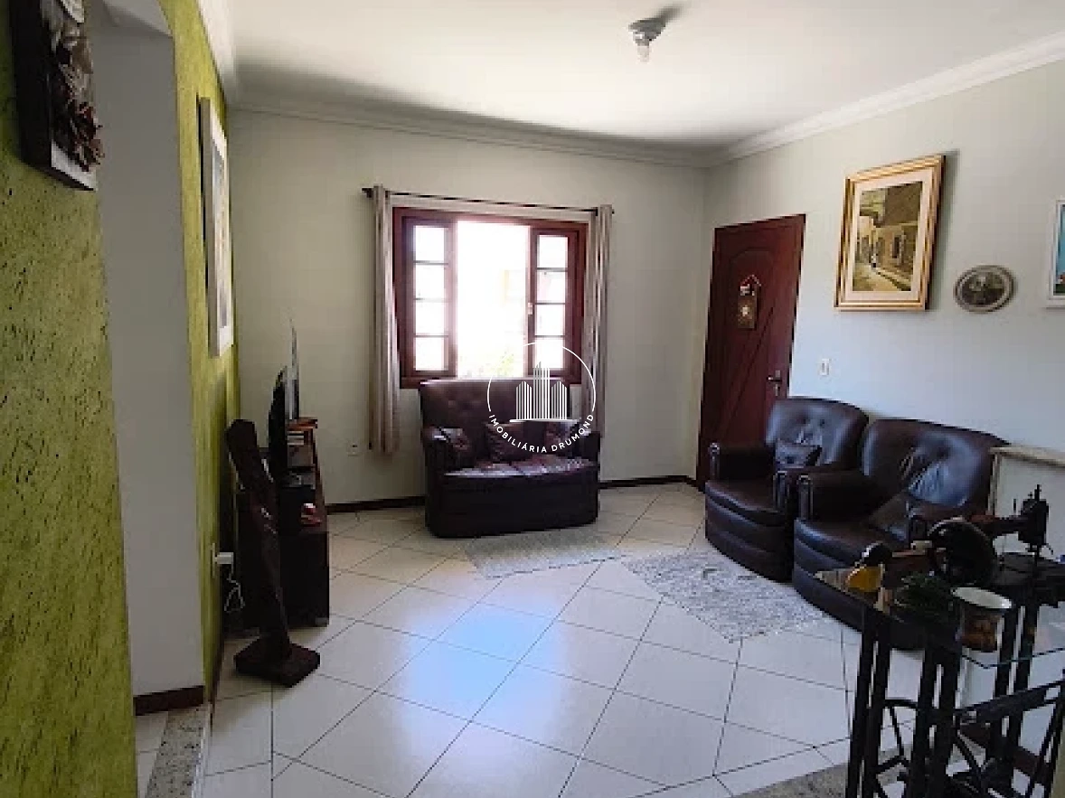 Casa em Forquilhinha, São José. 4 quartos, 205m². Imagem 17 de 37