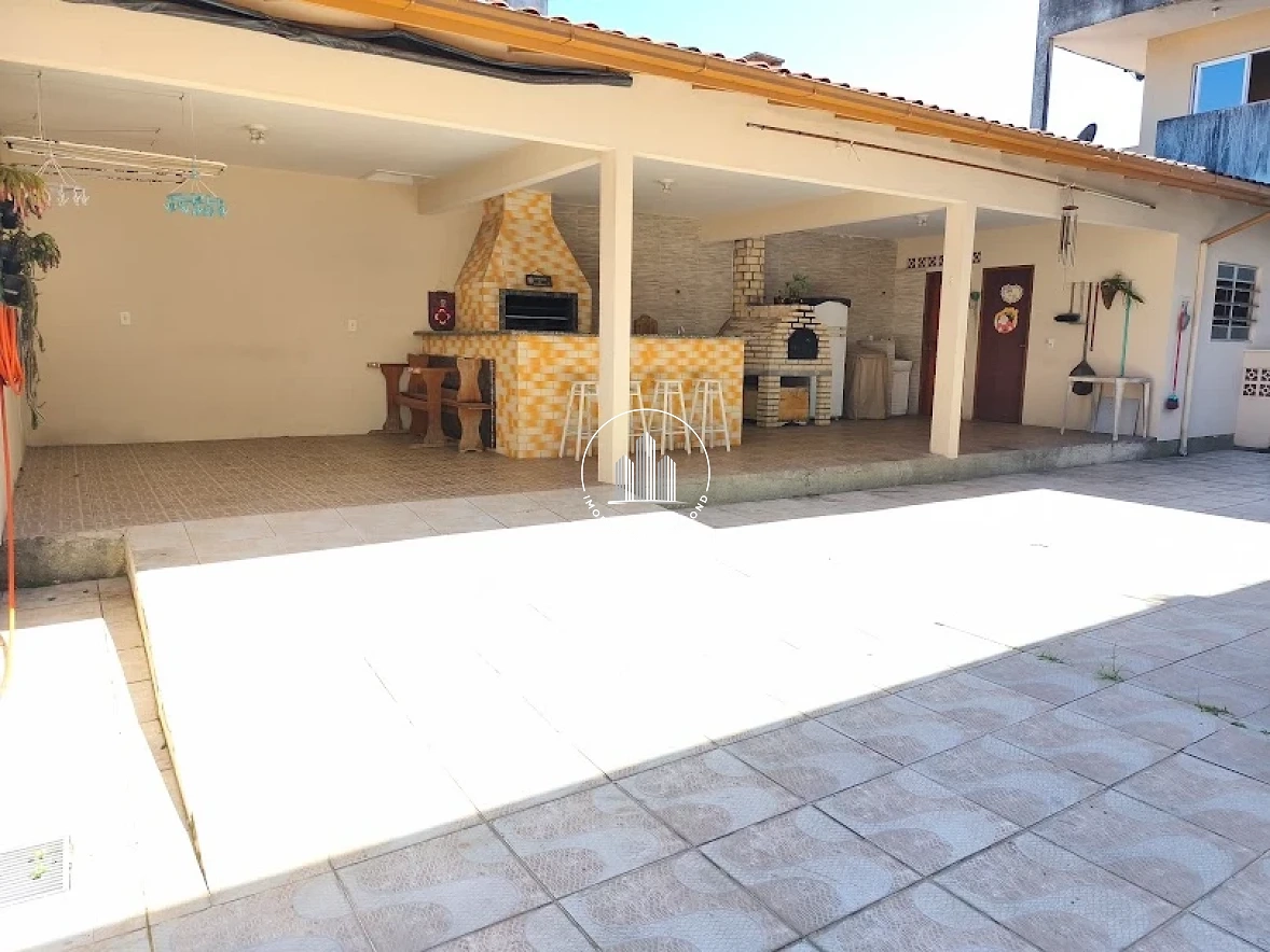 Casa em Forquilhinha, São José. 4 quartos, 205m². Imagem 8 de 37