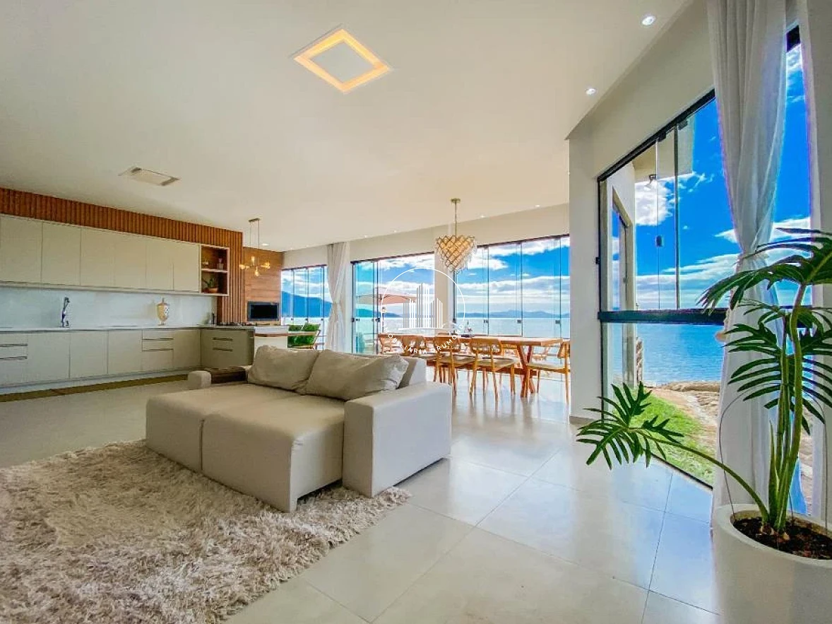Casa em Tijuquinhas (guaporanga), Biguaçu. 5 quartos, 490m². Imagem 2 de 50