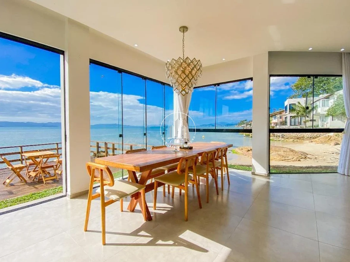 Casa em Tijuquinhas (guaporanga), Biguaçu. 5 quartos, 490m². Imagem 9 de 50