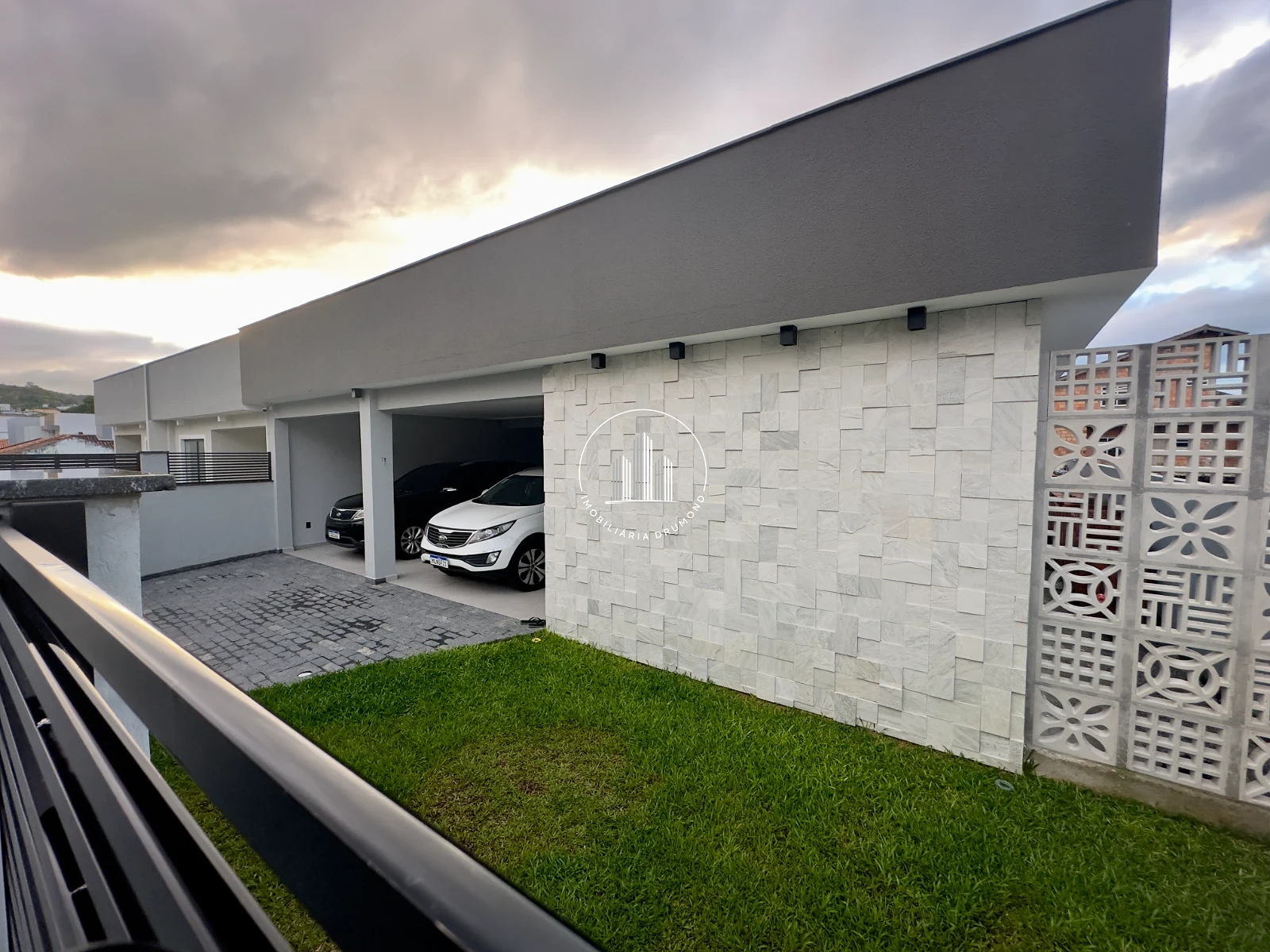 Casa em Serraria, São José. 3 quartos, 153m². Imagem 3 de 26