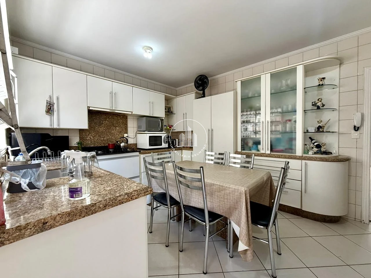 Casa em Centro, Florianópolis. 4 quartos, 157m². Imagem 9 de 35
