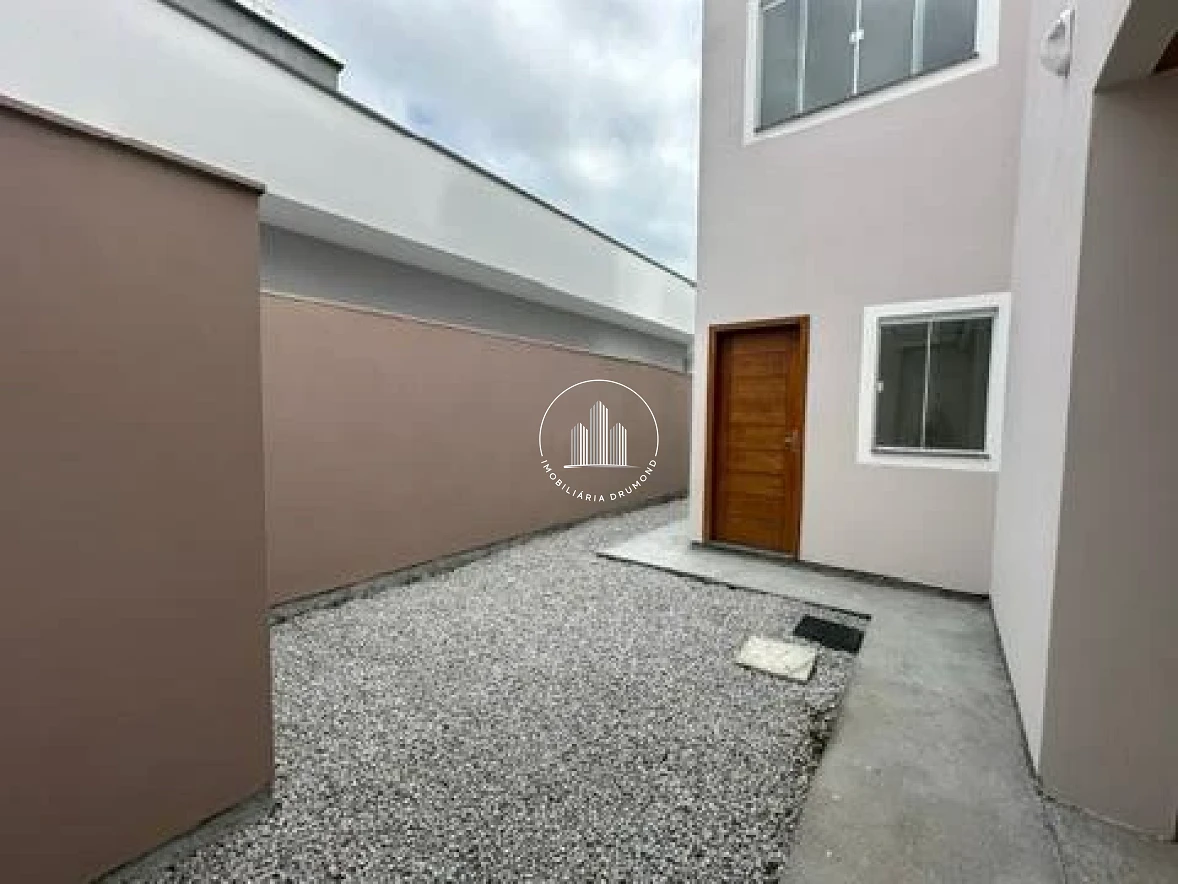 Sobrado Geminado em Rio Caveiras, Biguaçu. 3 quartos, 110m². Imagem 2 de 28