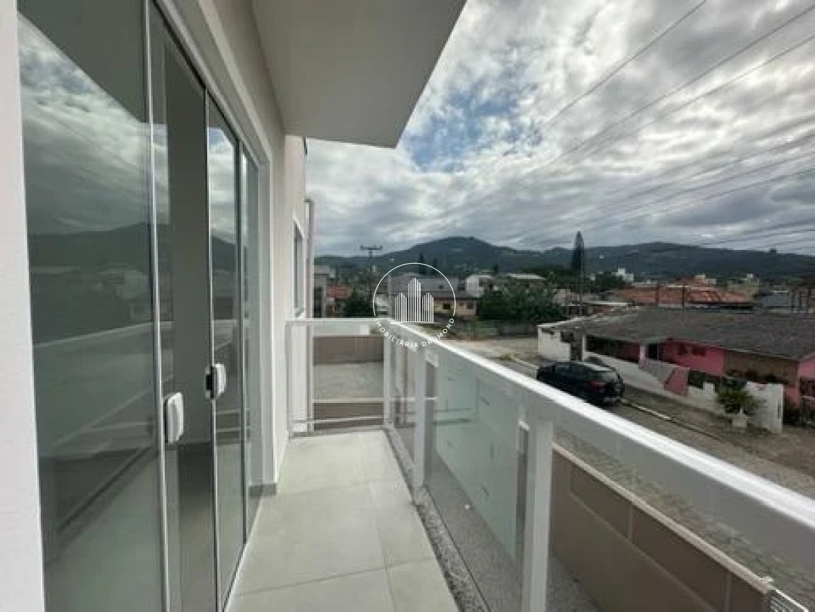 Sobrado Geminado em Rio Caveiras, Biguaçu. 3 quartos, 110m². Imagem 1 de 28