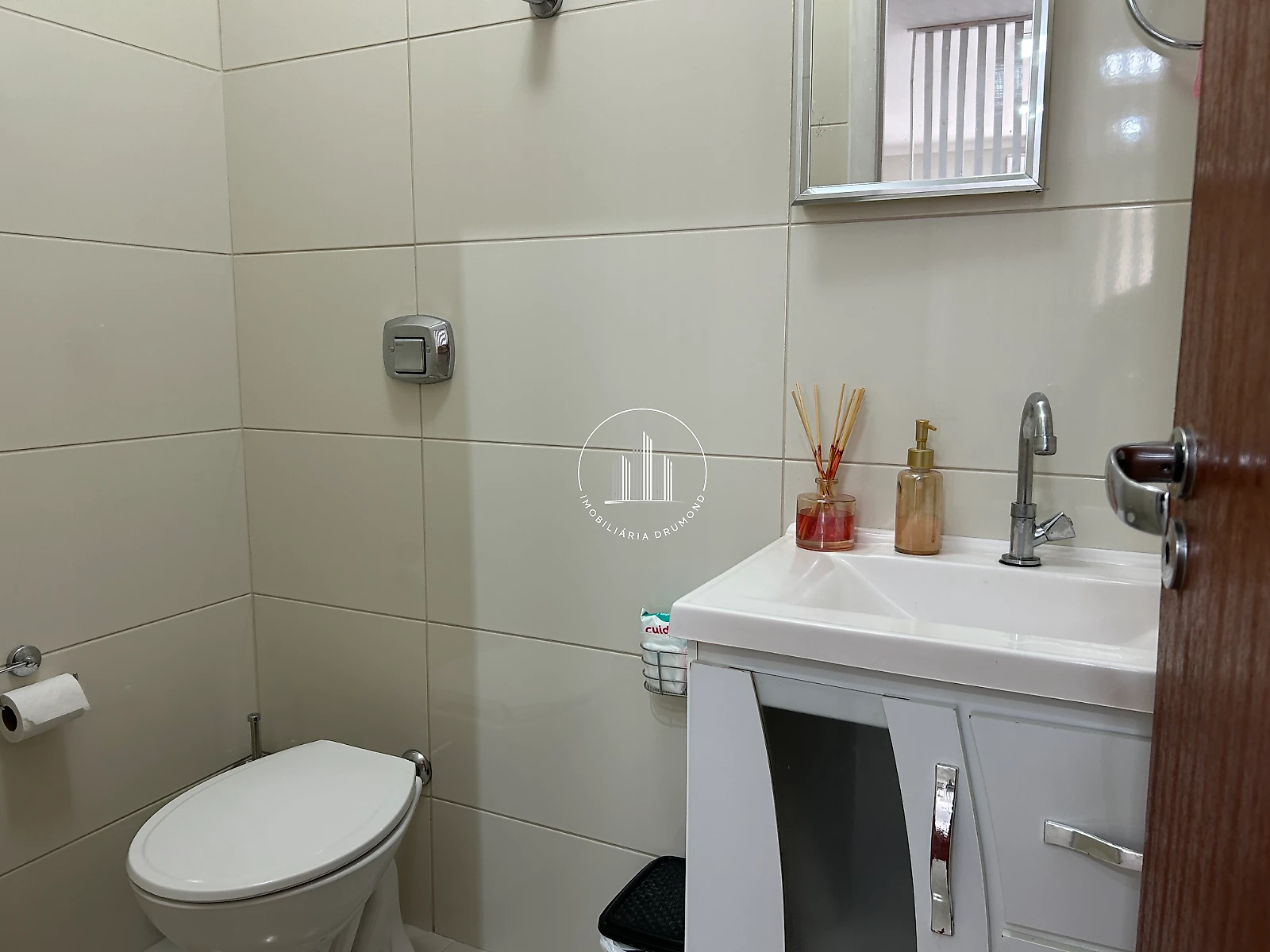 Escritório/Sala em Kobrasol, São José. 0 quartos, 32m². Imagem 11 de 22