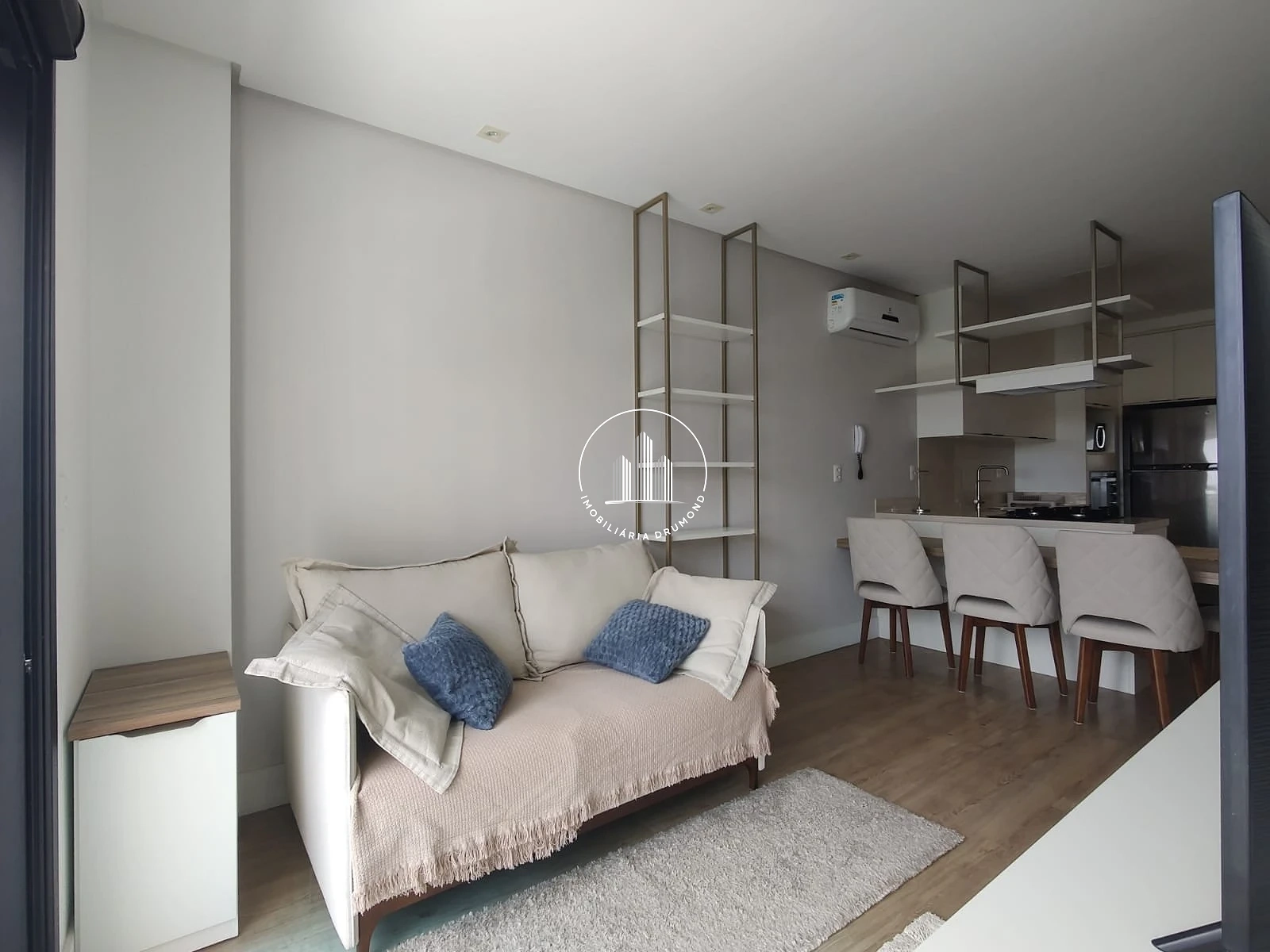 Studio em Bom Abrigo, Florianópolis. 1 quartos, 49m². Imagem 9 de 29