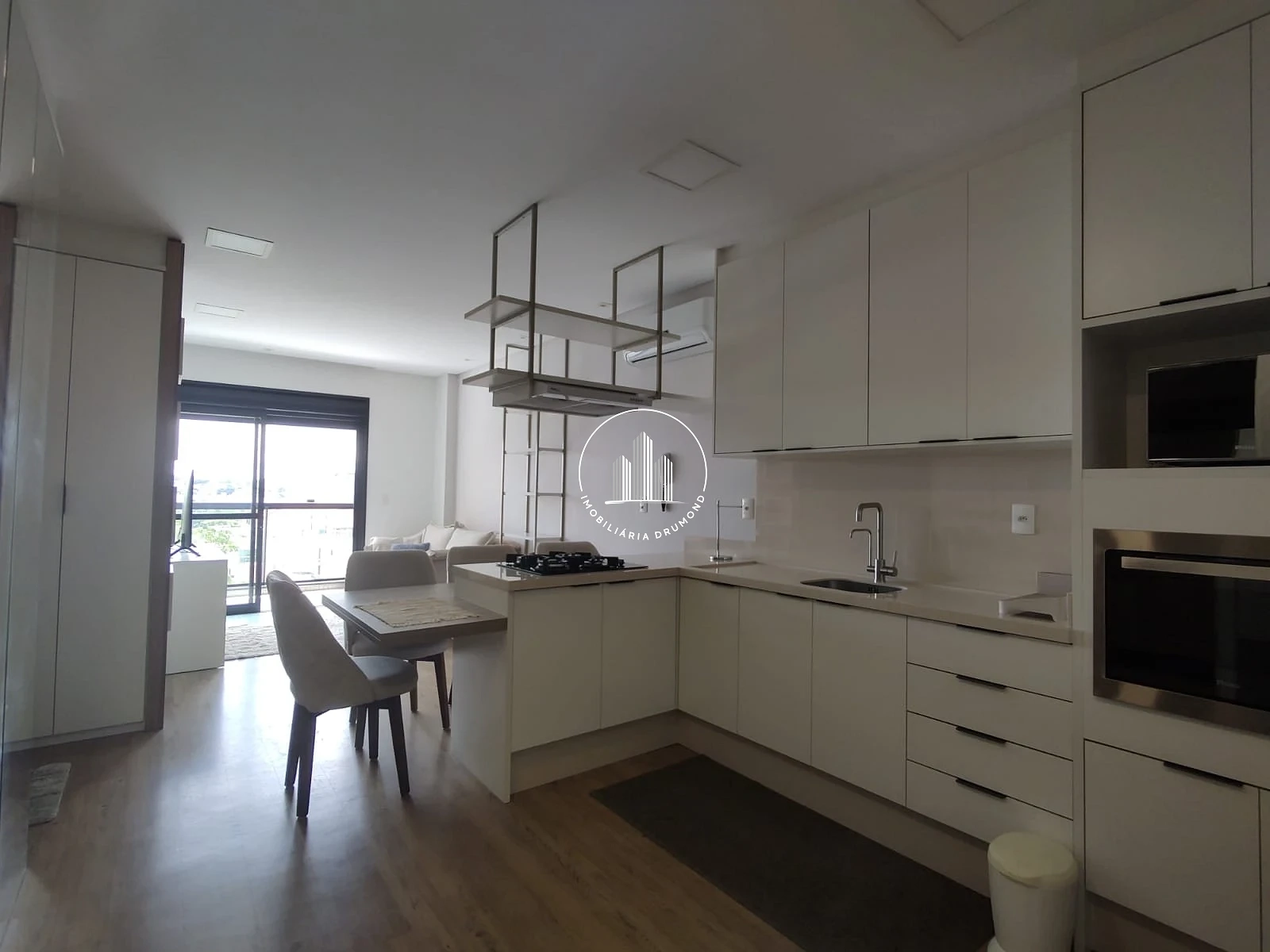 Studio em Bom Abrigo, Florianópolis. 1 quartos, 49m². Imagem 3 de 29