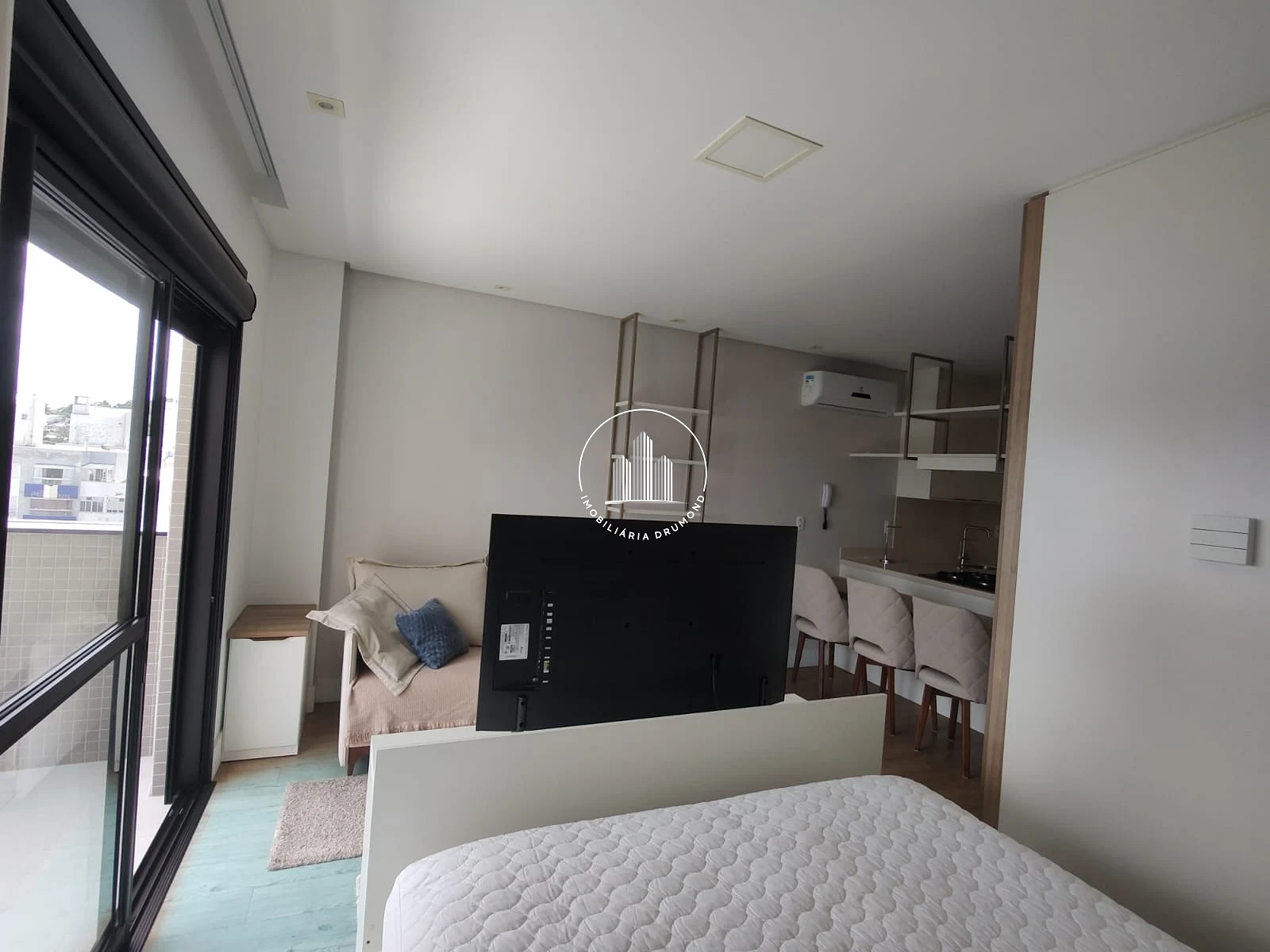 Studio em Bom Abrigo, Florianópolis. 1 quartos, 49m². Imagem 12 de 29