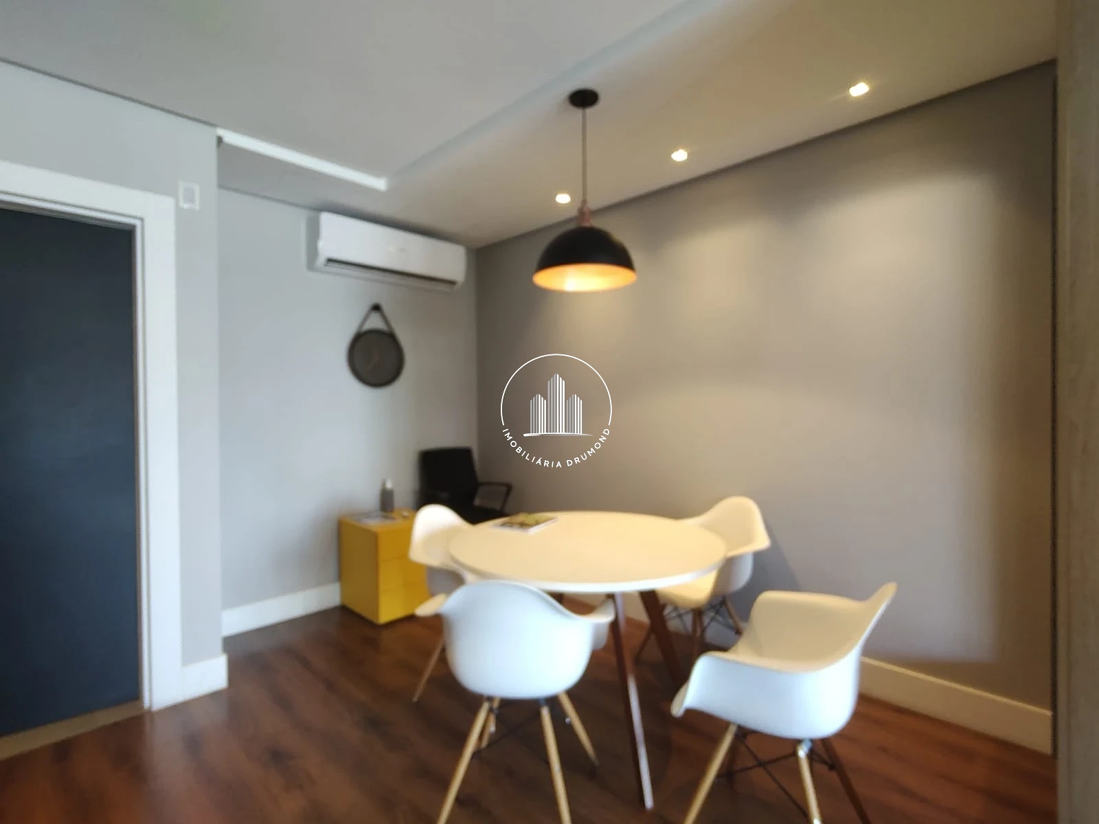 Studio em Bom Abrigo, Florianópolis. 1 quartos, 49m². Imagem 18 de 29