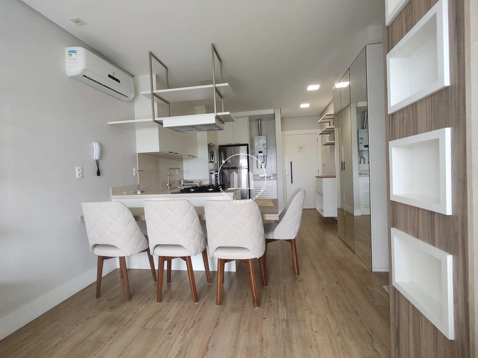 Studio em Bom Abrigo, Florianópolis. 1 quartos, 49m². Imagem 4 de 29
