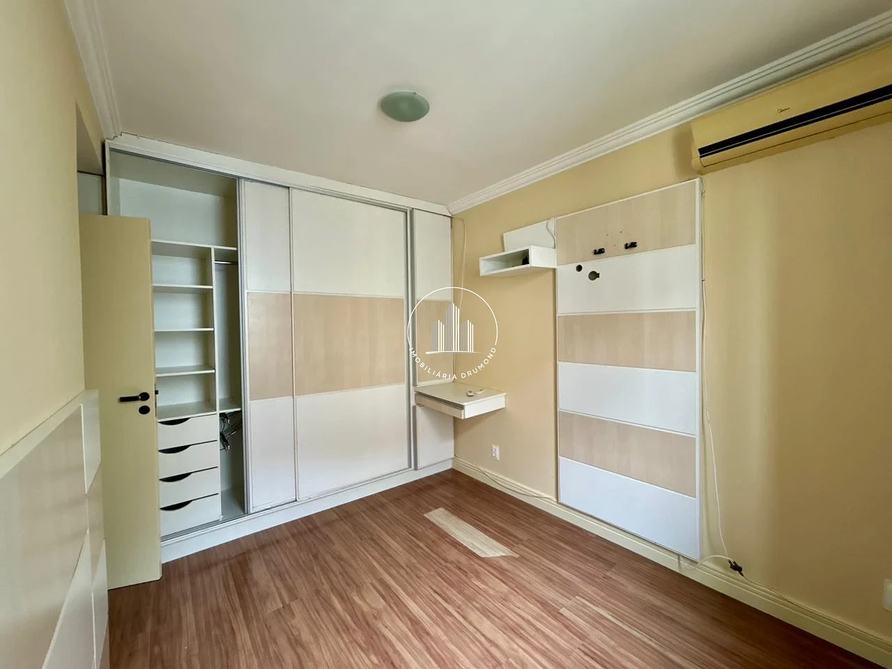 Apartamento em Abraão, Florianópolis. 2 quartos, 63m². Imagem 17 de 28