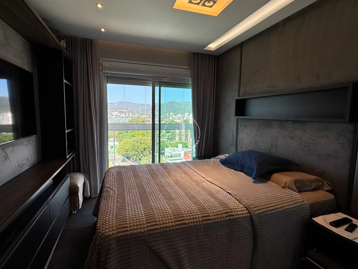Apartamento em Agronômica, Florianópolis. 3 quartos, 170m². Imagem 11 de 25