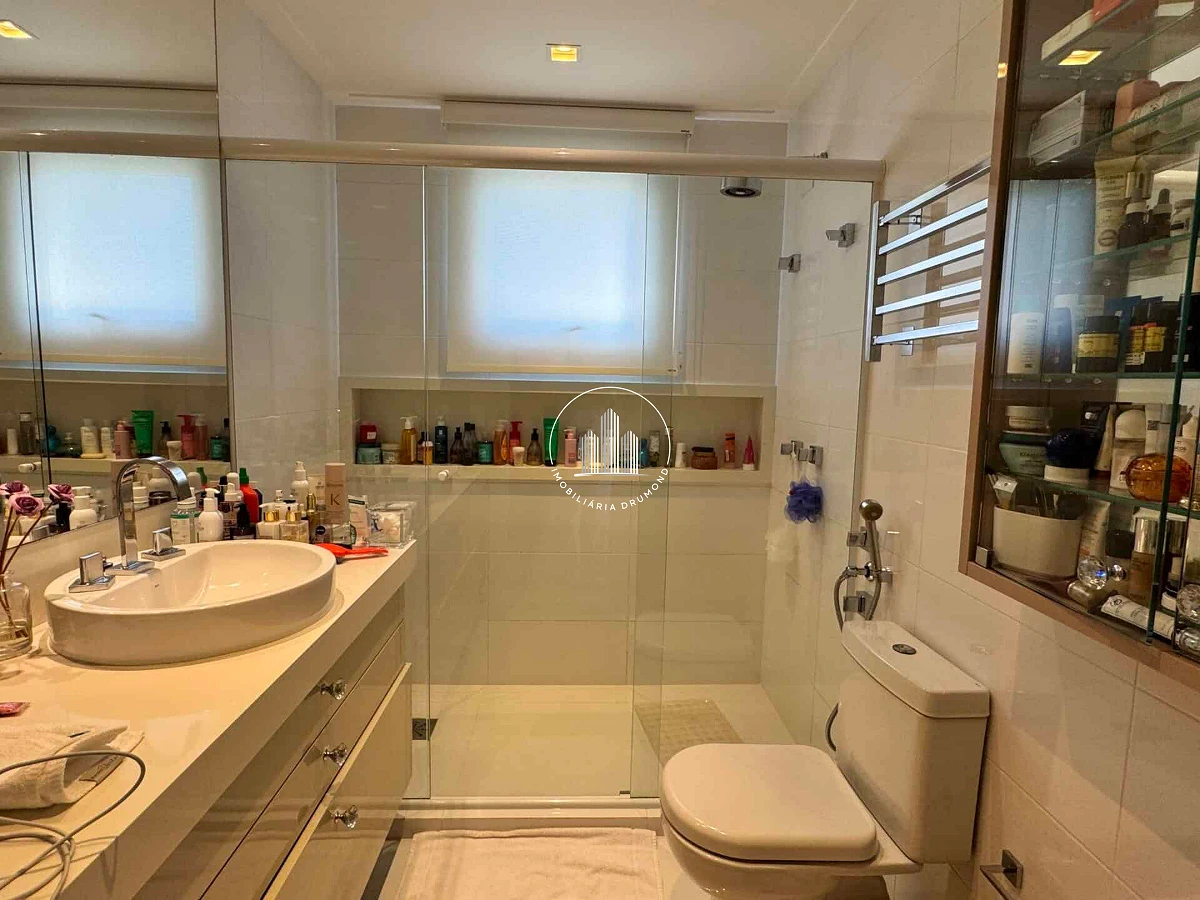 Apartamento em Agronômica, Florianópolis. 3 quartos, 170m². Imagem 13 de 25