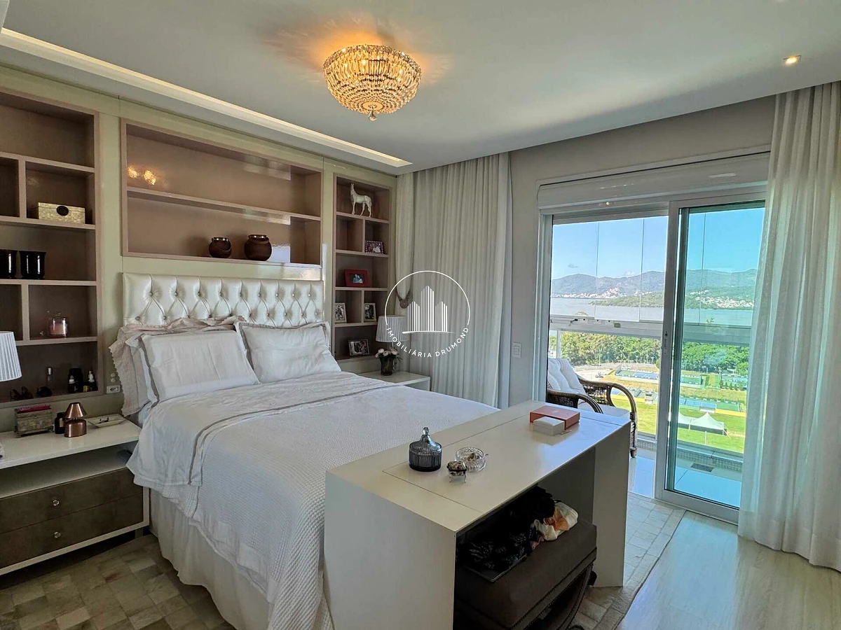 Apartamento em Agronômica, Florianópolis. 3 quartos, 170m². Imagem 15 de 25