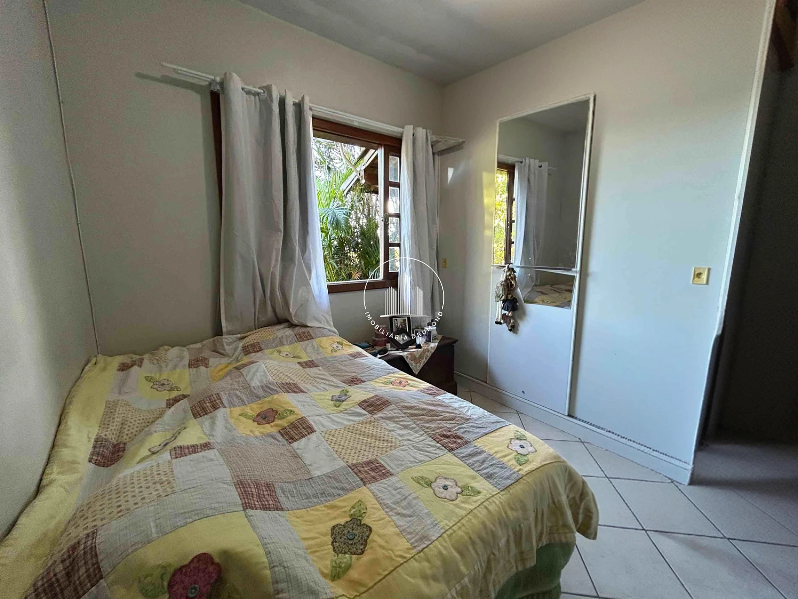 Casa em Centro, São José. 3 quartos, 190m². Imagem 23 de 25