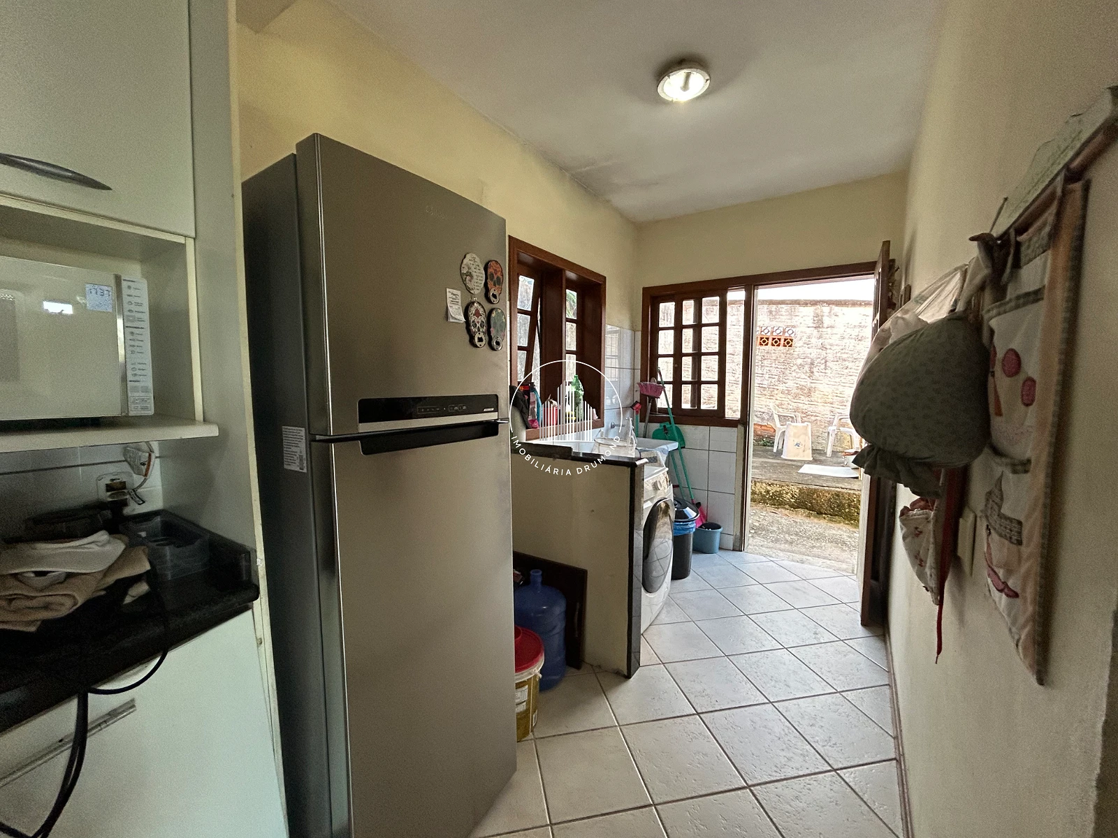Casa em Centro, São José. 3 quartos, 190m². Imagem 5 de 25
