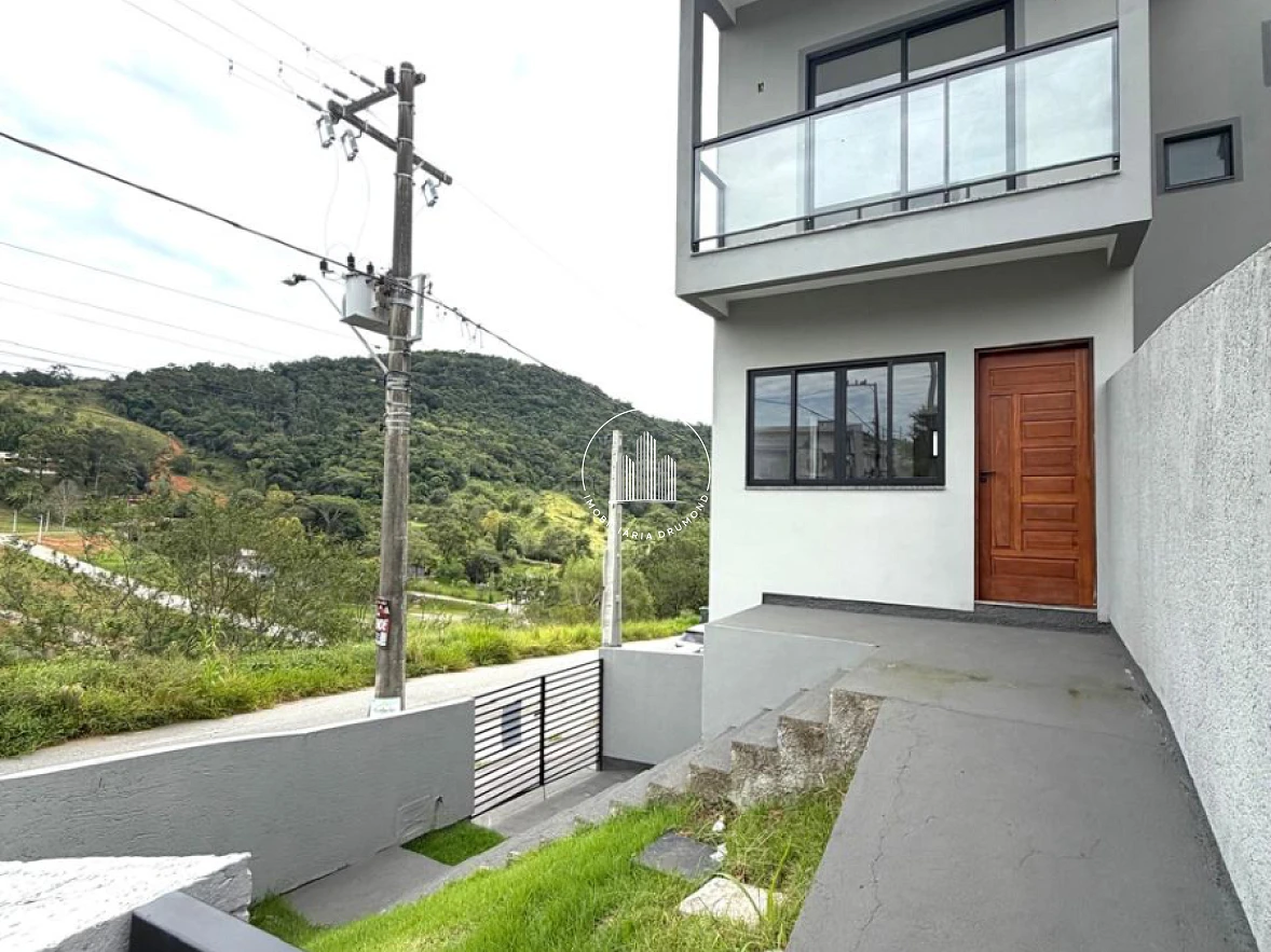Sobrado Geminado em Bela Vista, Palhoça. 2 quartos, 79m². Imagem 2 de 20