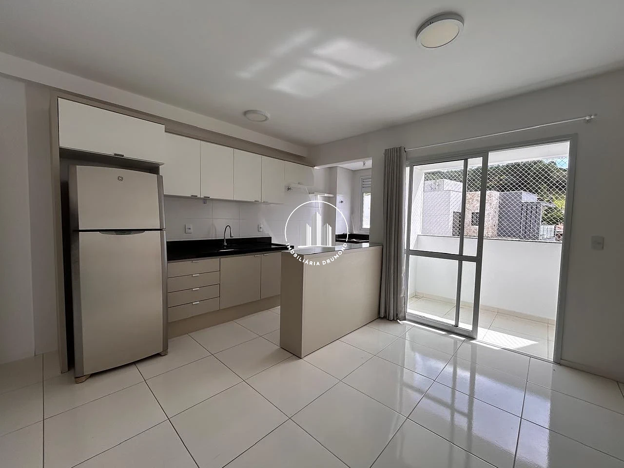 Apartamento em Pedra Branca, Palhoça. 2 quartos, 59m². Imagem 2 de 20