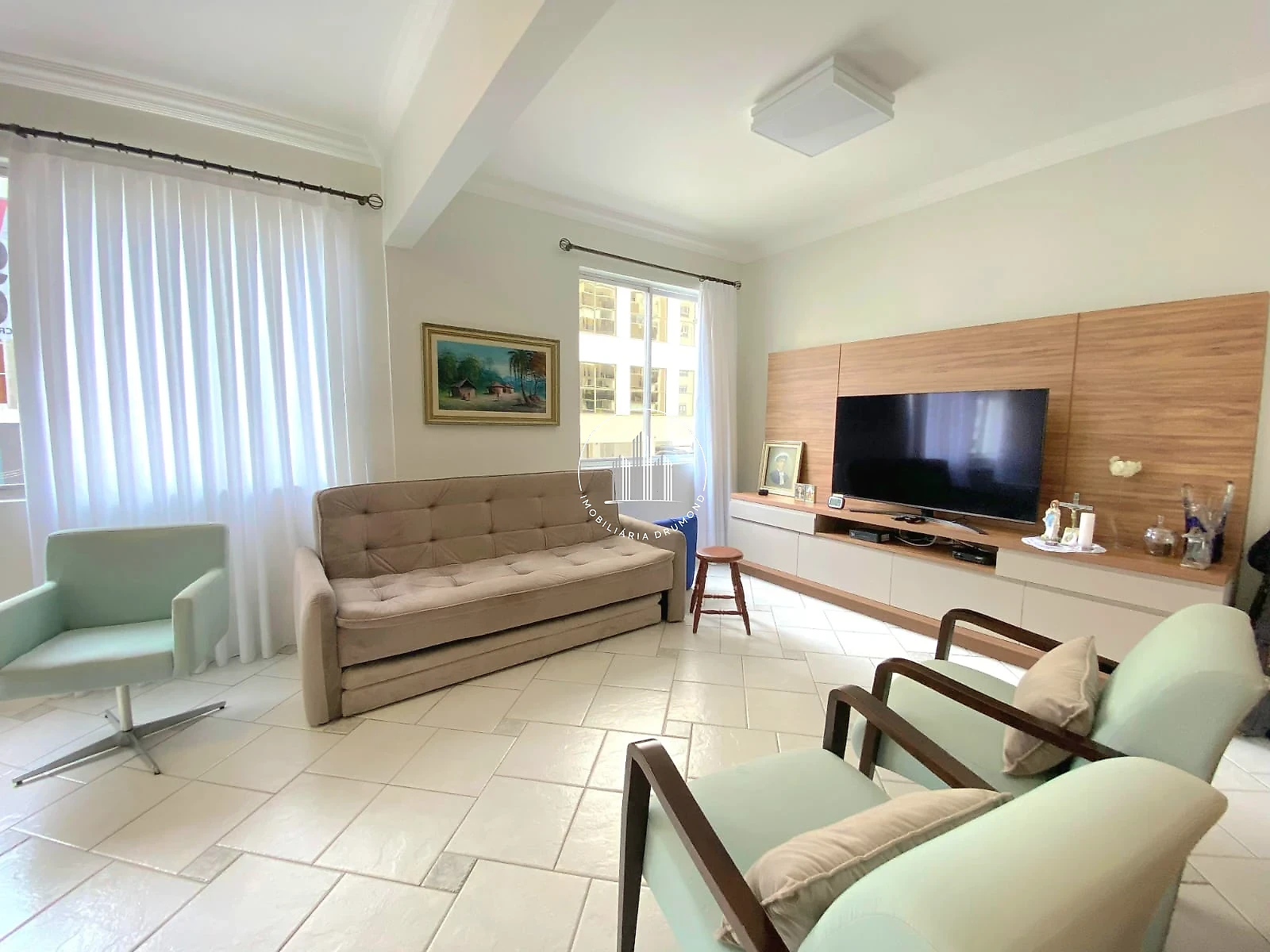 Apartamento em Centro, Florianópolis. 2 quartos, 97m². Imagem 1 de 30