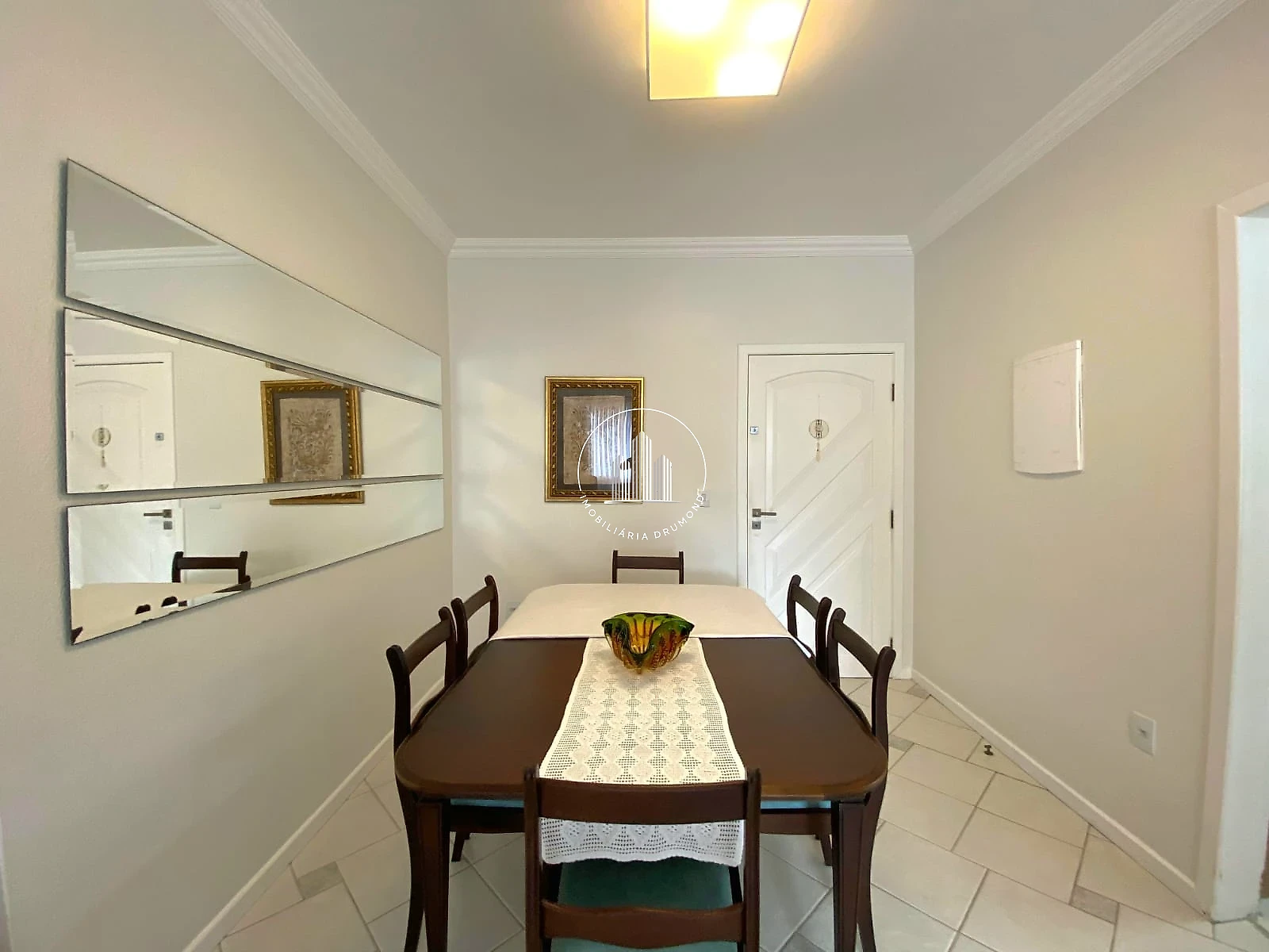 Apartamento em Centro, Florianópolis. 2 quartos, 97m². Imagem 7 de 30