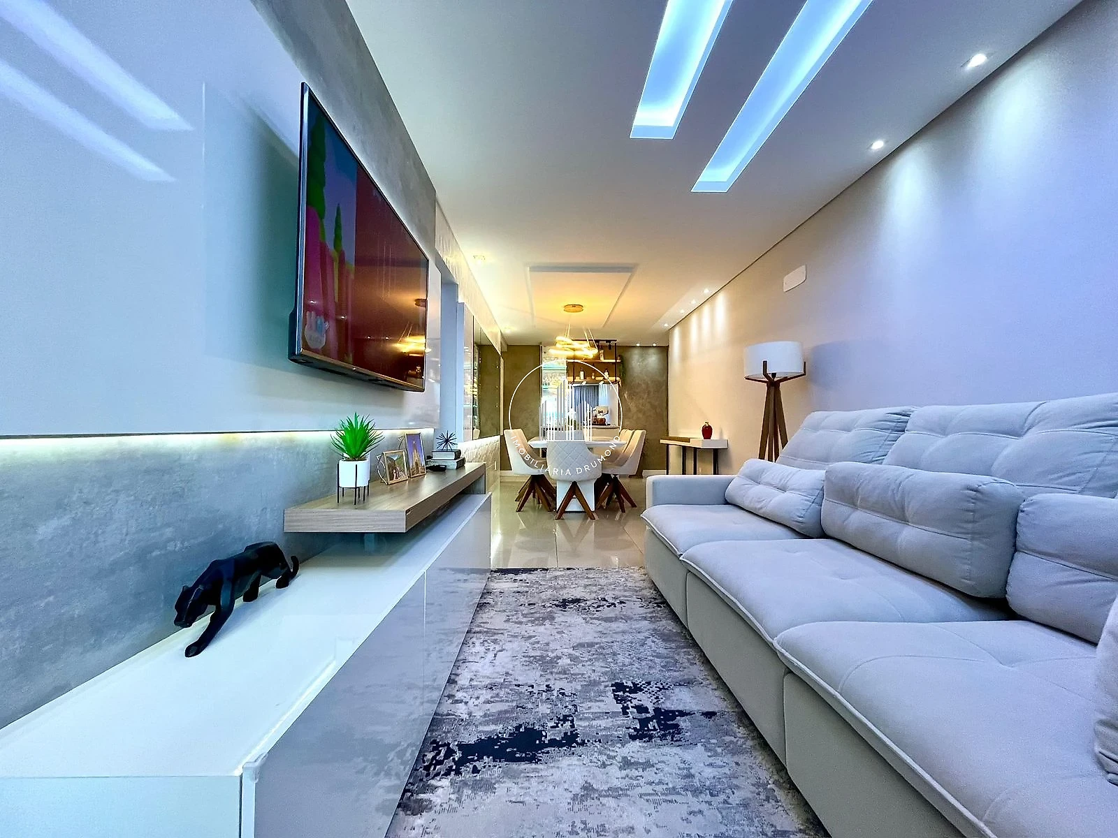 Apartamento em Barreiros, São José. 3 quartos, 92m². Imagem 8 de 33