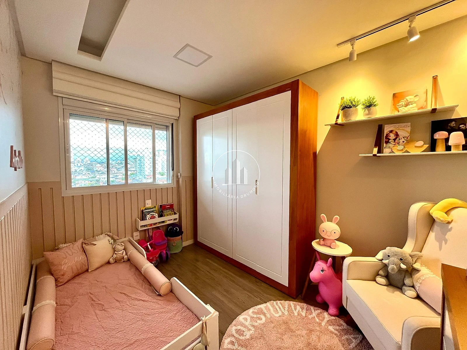 Apartamento em Barreiros, São José. 3 quartos, 92m². Imagem 11 de 33