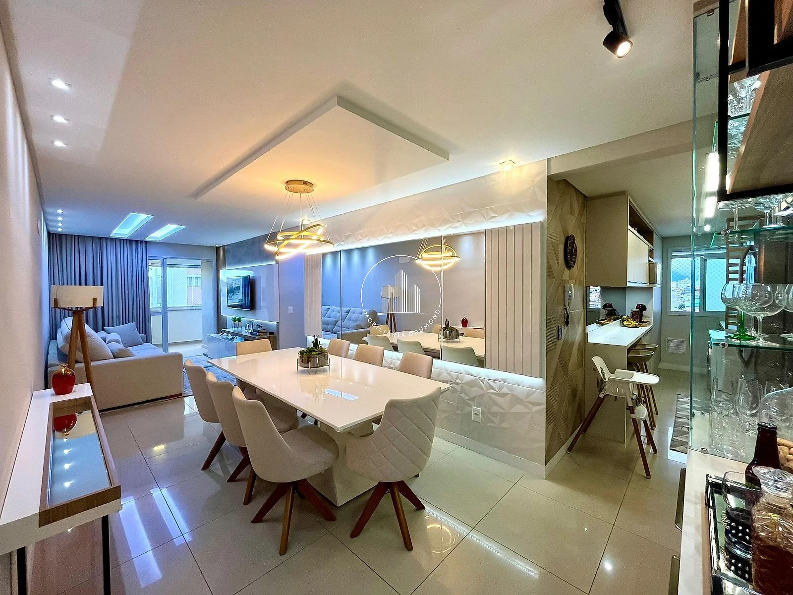 Apartamento em Barreiros, São José. 3 quartos, 92m². Imagem 1 de 33