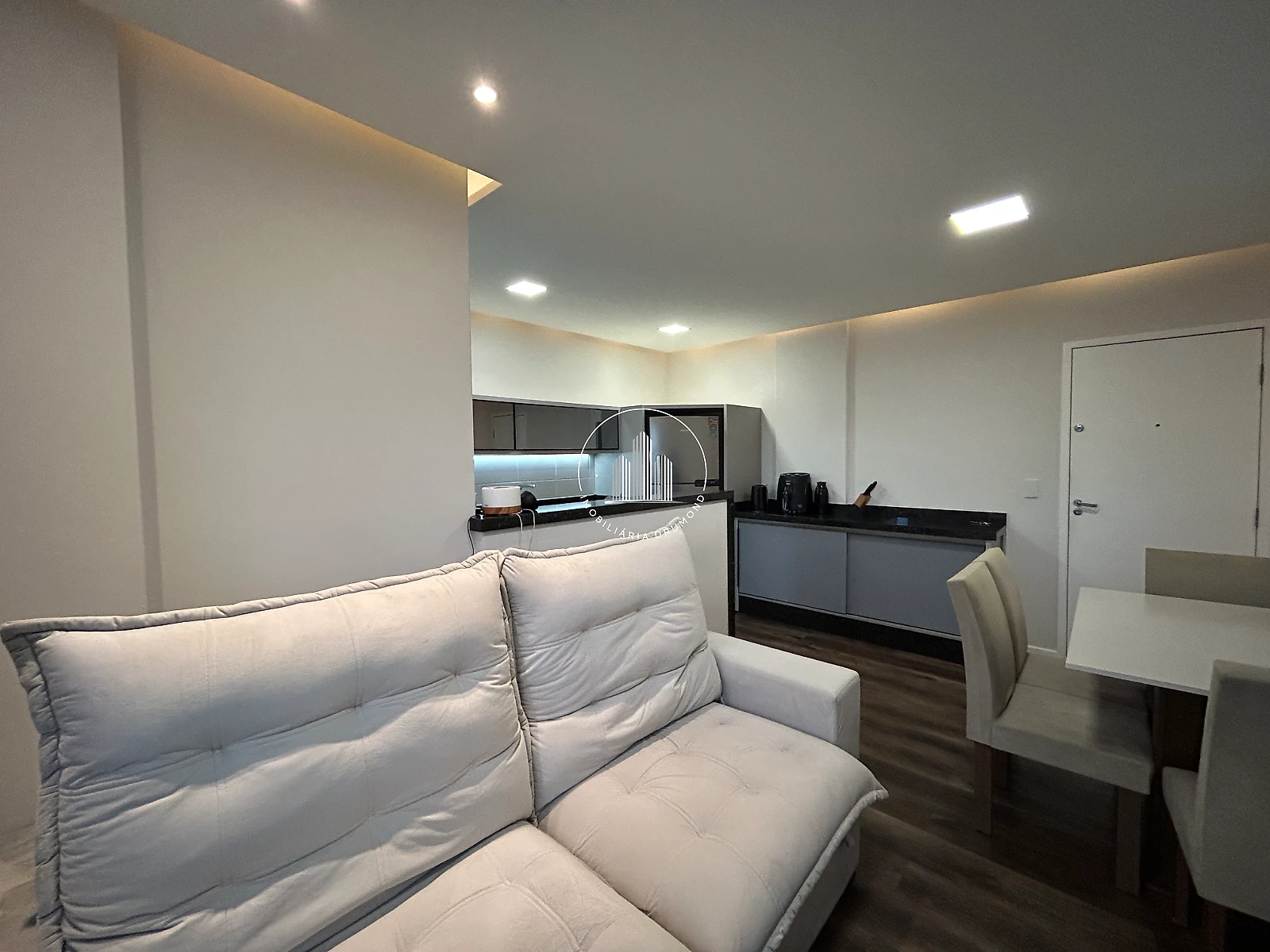 Apartamento em Ponta de Baixo, São José. 2 quartos, 61m². Imagem 14 de 36