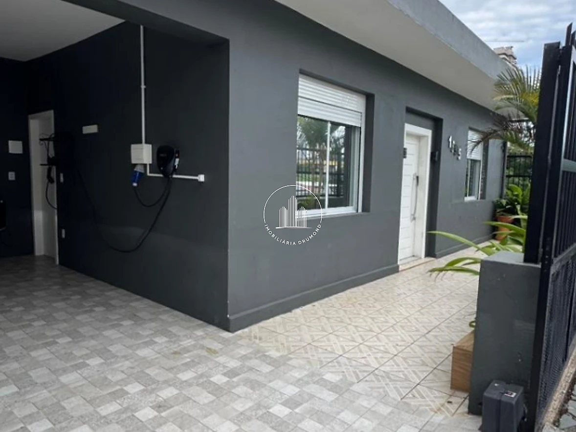 Casa em Coloninha, Florianópolis. 4 quartos, 150m². Imagem 1 de 20