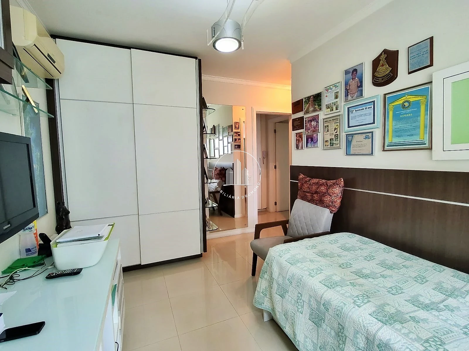 Apartamento em Centro, Florianópolis. 2 quartos, 9793m². Imagem 19 de 50