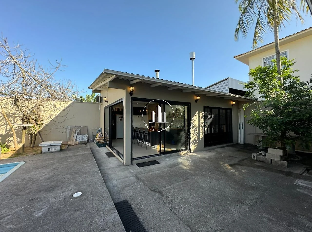 Casa em Jardim Cidade de Florianópolis, São José. 3 quartos, 255m². Imagem 9 de 39