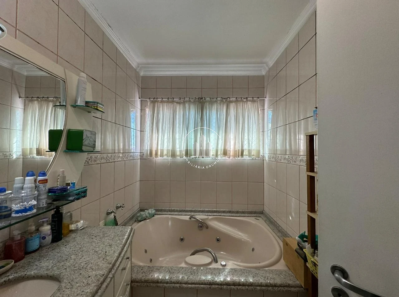 Casa em Jardim Cidade de Florianópolis, São José. 3 quartos, 255m². Imagem 31 de 39