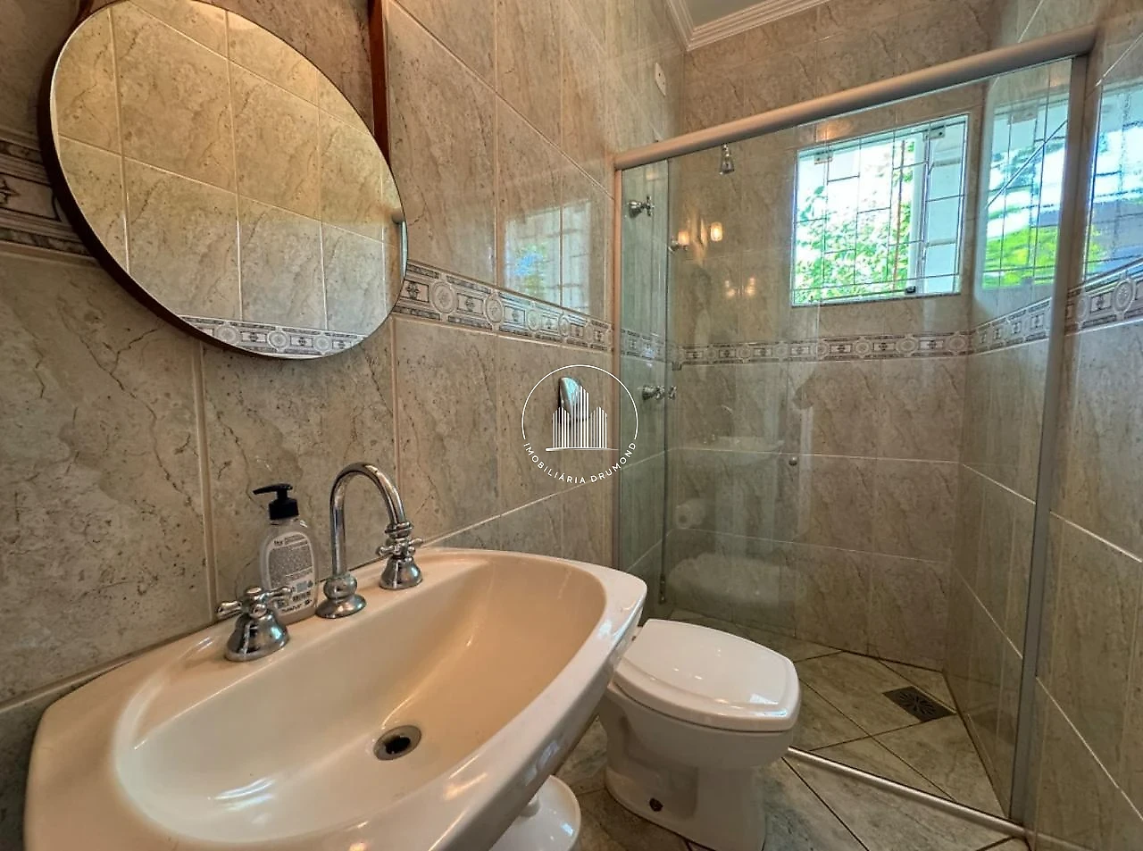 Casa em Jardim Cidade de Florianópolis, São José. 3 quartos, 255m². Imagem 35 de 39