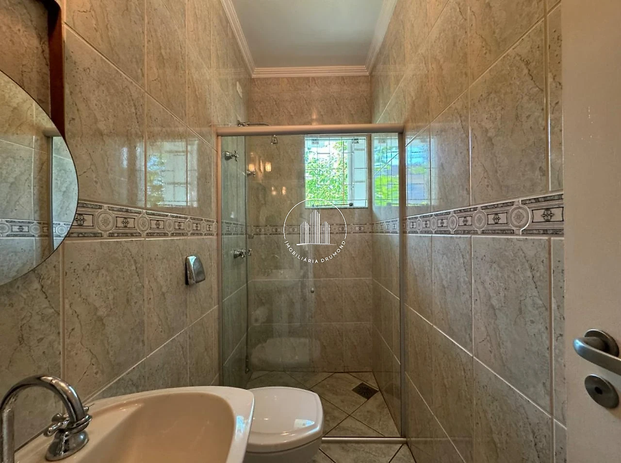 Casa em Jardim Cidade de Florianópolis, São José. 3 quartos, 255m². Imagem 37 de 39
