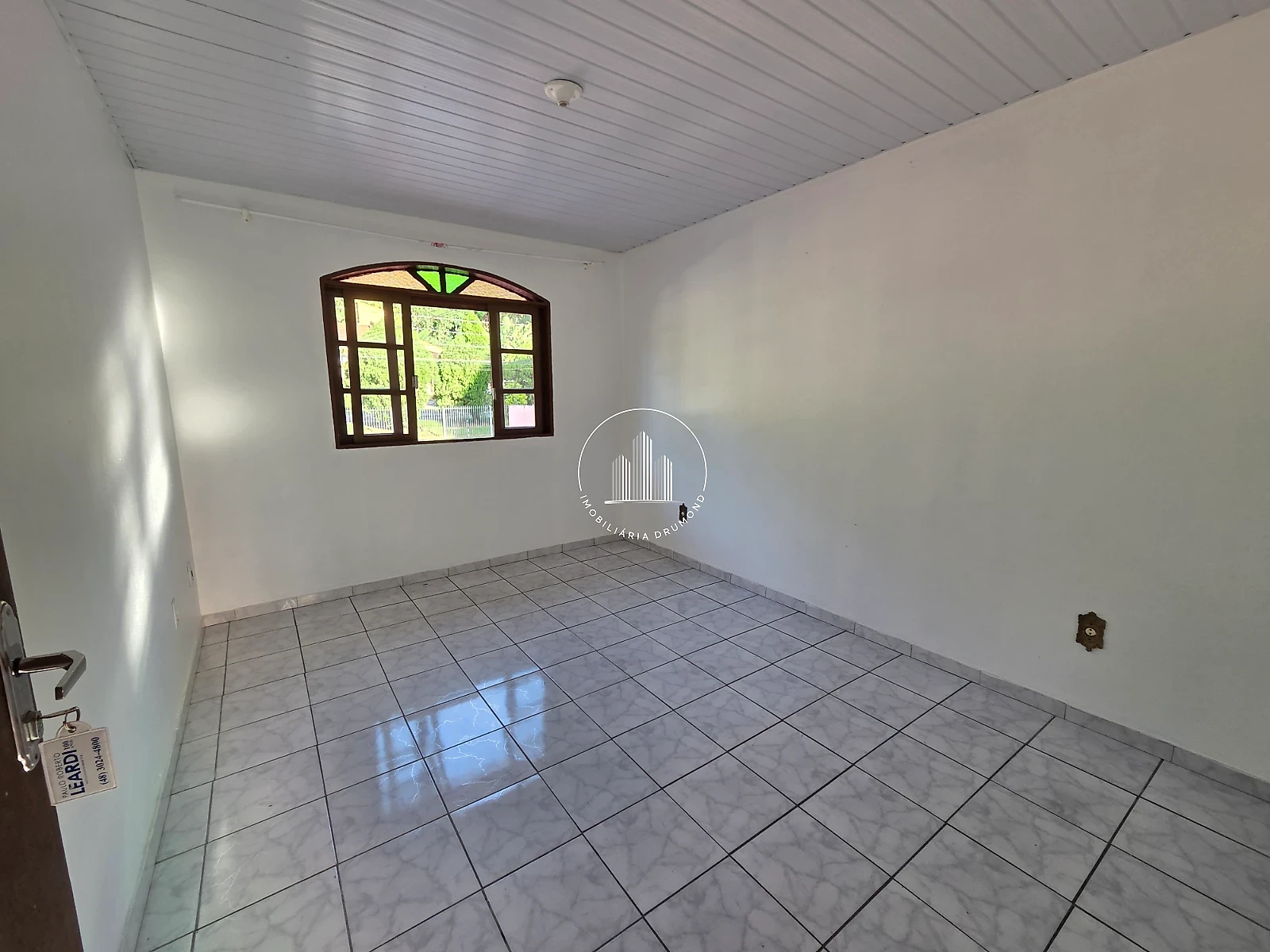 Casa em Fazenda Santo Antônio, São José. 4 quartos, 200m². Imagem 23 de 30