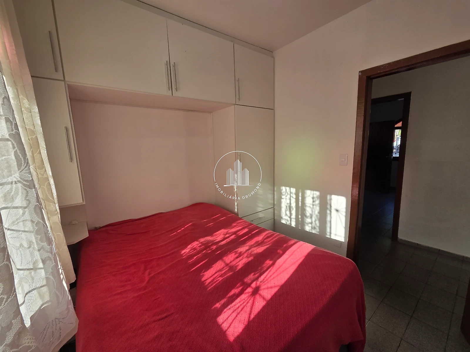 Casa em Fazenda Santo Antônio, São José. 4 quartos, 200m². Imagem 6 de 30