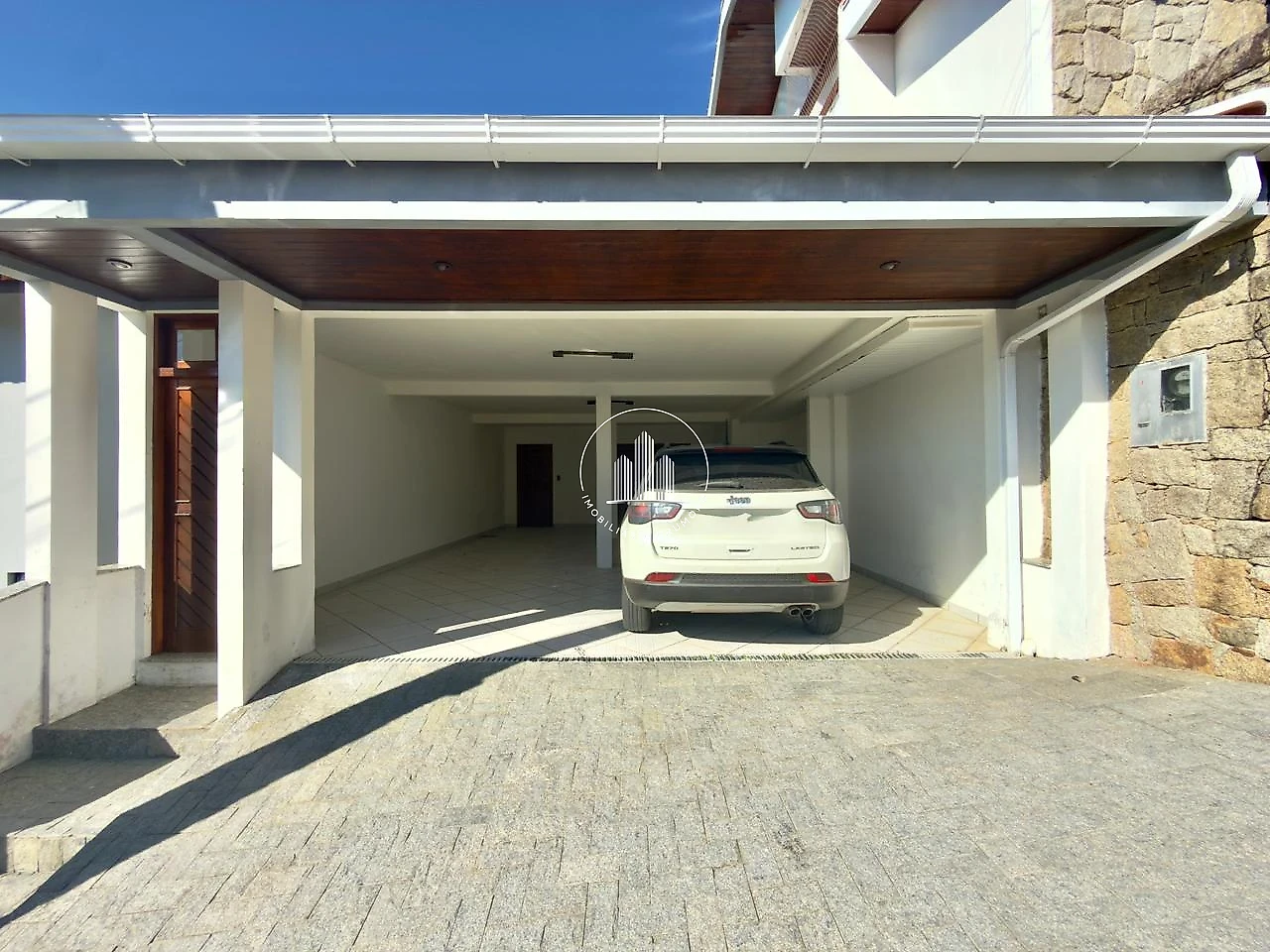 Casa em Córrego Grande, Florianópolis. 5 quartos, 349m². Imagem 2 de 38
