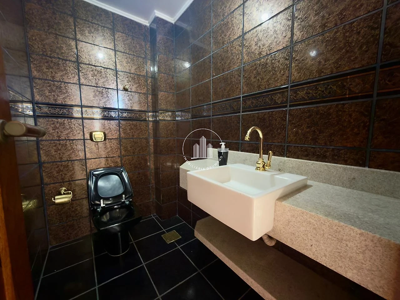 Casa em Córrego Grande, Florianópolis. 5 quartos, 349m². Imagem 6 de 38